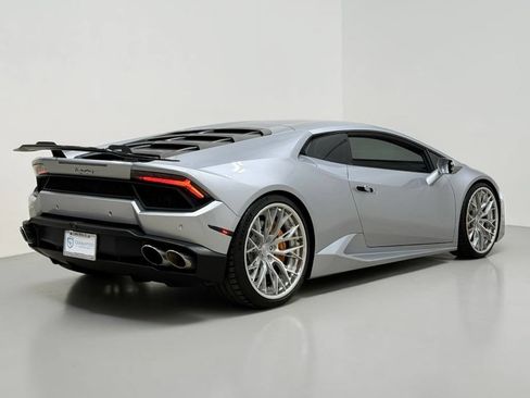 Used 2017 Lamborghini Huracan LP 580-2 RWD image 16