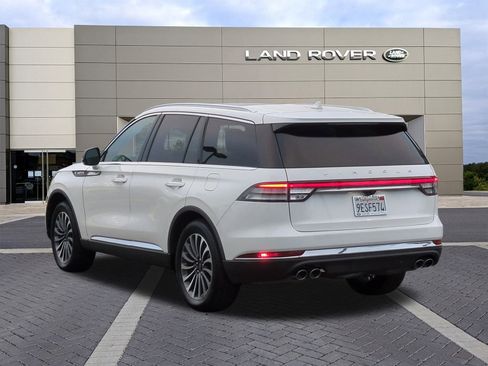 Used 2023 Lincoln Aviator Reserve image 7