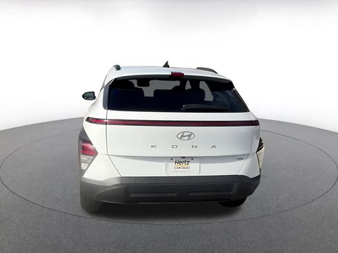 Used 2025 Hyundai Kona SEL image 12