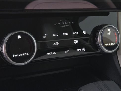 Used 2023 Jaguar F-PACE S AWD/4WD image 26