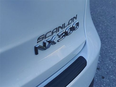 Used 2019 Lexus NX 300 FWD image 7