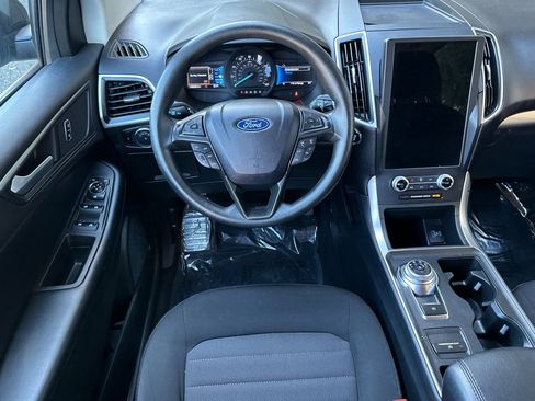 Used 2024 Ford Edge SE w/ Black Appearance Package AWD/4WD image 16