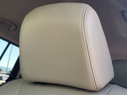 Used 2015 MAZDA MAZDA5 Grand Touring FWD image 13