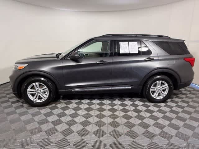 Used 2020 Ford Explorer XLT w/ Equipment Group 202A RWD image 3