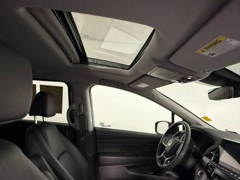 Used 2023 Honda Odyssey EX-L image 54
