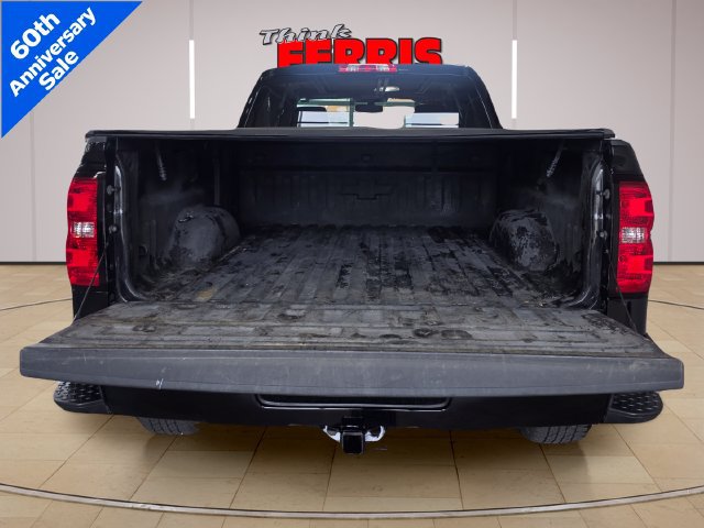 Used 2018 Chevrolet Silverado 1500 LT w/ Redline Edition AWD/4WD image 5