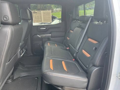 Used 2022 GMC Sierra 1500 AT4 w/ AT4 Premium Package AWD/4WD image 31
