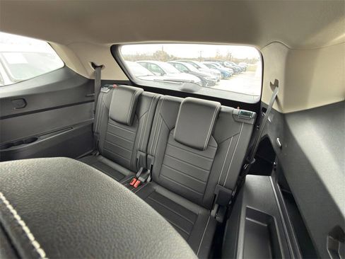 New 2025 Volkswagen Atlas SEL image 31