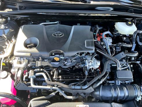 Used 2025 Toyota Camry SE image 34