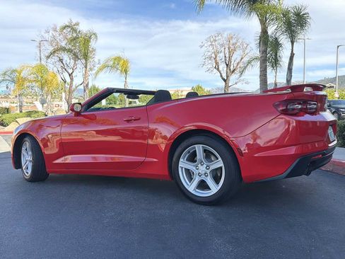 Used 2020 Chevrolet Camaro LT RWD image 19