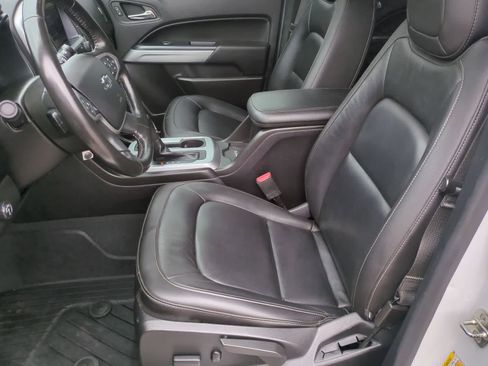 Used 2019 Chevrolet Colorado ZR2 w/ Colorado ZR2 Bison Edition AWD/4WD image 16