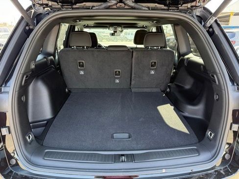 New 2025 Jeep Grand Cherokee Laredo X w/ Luxury Tech Group I image 22