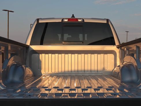 Used 2026 RAM 1500 Laramie AWD/4WD image 14
