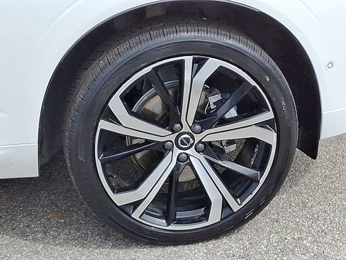 Used 2023 Volvo XC60 B5 Ultimate w/ Climate Package image 8