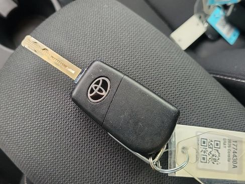 Certified 2025 Toyota Corolla LE FWD image 22