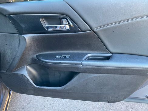 Used 2015 Honda Accord Sport image 37