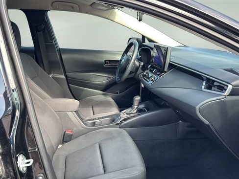 Used 2024 Toyota Corolla LE FWD image 10