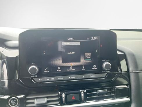 Used 2024 Nissan Pathfinder SV image 15