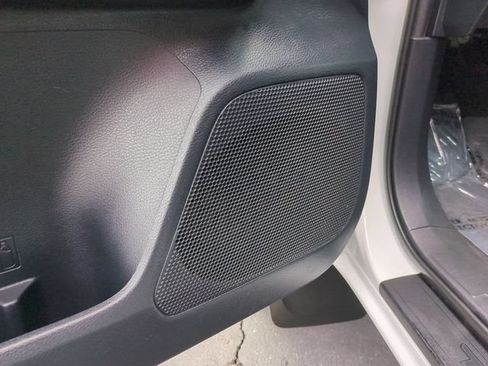 Used 2018 Toyota Tacoma SR5 RWD image 24