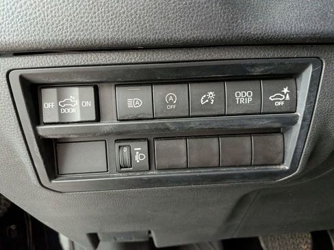 Used 2024 Toyota Tundra SR5 AWD/4WD image 12