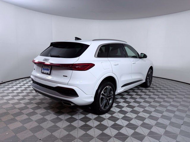 Certified 2025 Audi Q5 Premium w/ Convenience Package AWD/4WD image 7