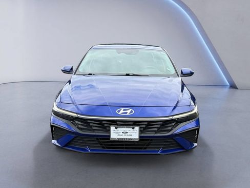 Used 2024 Hyundai Elantra SEL FWD image 9