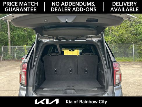 Used 2022 Chevrolet Tahoe RST w/ Sport Performance Package image 16