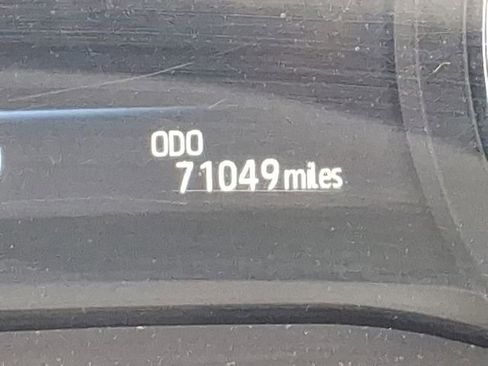 Used 2021 Toyota Sienna Limited image 28