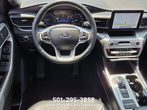 Used 2022 Ford Explorer XLT w/ Equipment Group 202A RWD image 11