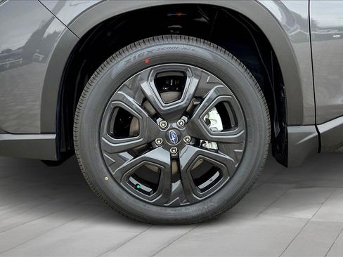 New 2025 Subaru Ascent Bronze Edition image 13