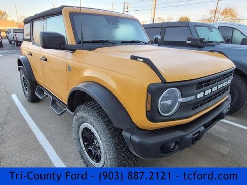 Used 2022 Ford Bronco Black Diamond w/ Sasquatch Package image 1
