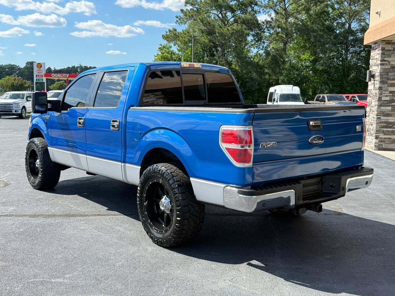 Used 2011 Ford F150 XLT w/ XLT Chrome Pkg RWD image 3