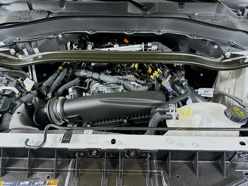 Used 2025 Ford Explorer Platinum w/ LUX Leather Package image 37