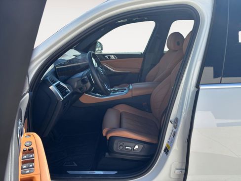 Used 2024 BMW X5 xDrive40i w/ Parking Assistance Package image 20