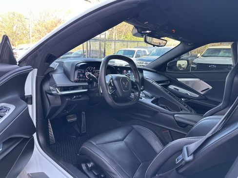 Used 2022 Chevrolet Corvette Stingray w/ Z51 Performance Package image 15