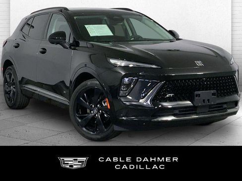 Used 2025 Buick Envision Sport Touring image 1