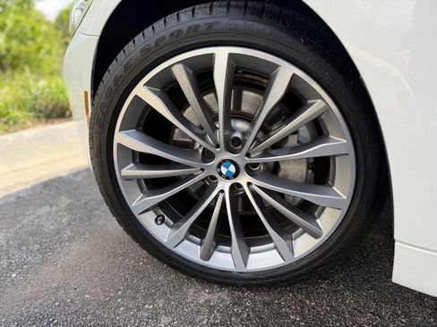 Used 2023 BMW 530i xDrive w/ Convenience Package AWD/4WD image 7