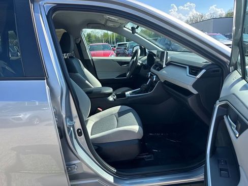 Used 2023 Toyota RAV4 XLE w/ XLE Grade Weather Package AWD/4WD image 8