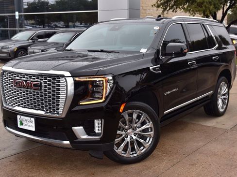 Used 2023 GMC Yukon Denali w/ LPO, Floor Liner Package image 43