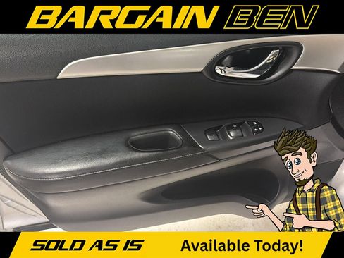 Used 2016 Nissan Sentra S image 11