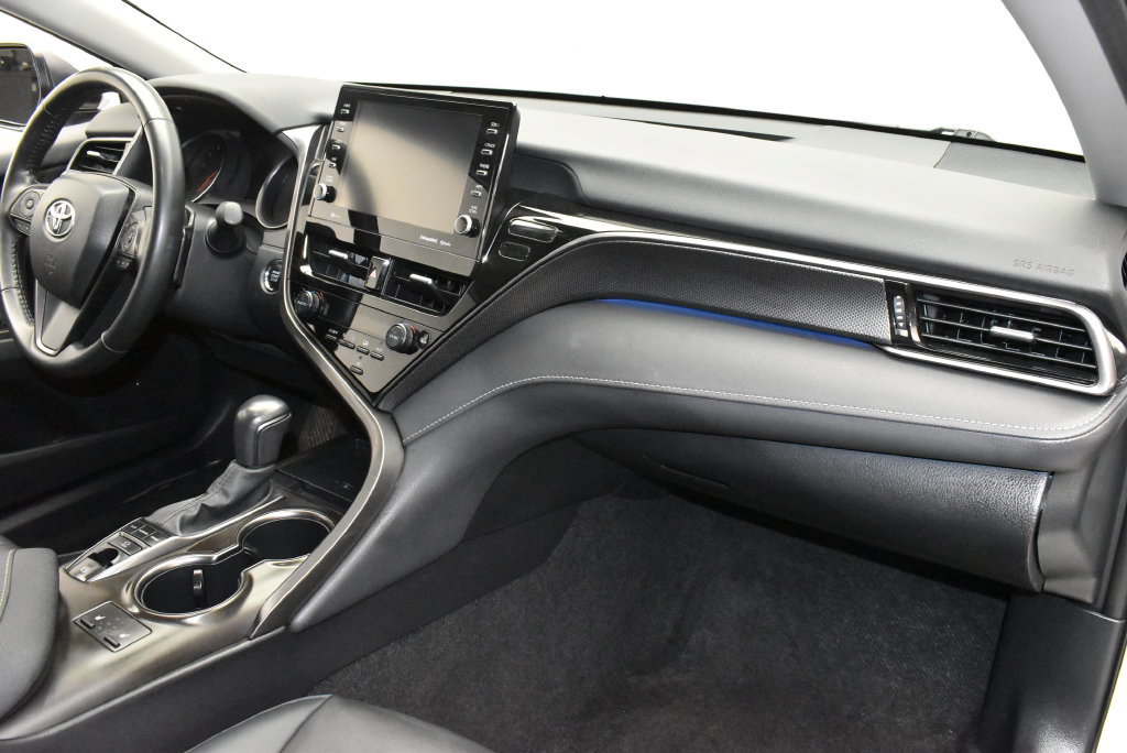 Used 2024 Toyota Camry XSE FWD image 25