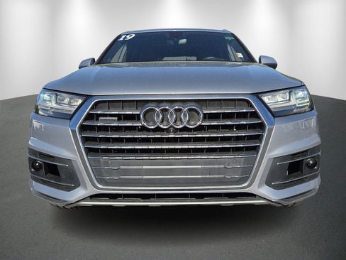 Used 2019 Audi Q7 3.0T Prestige w/ Prestige Package AWD/4WD image 2