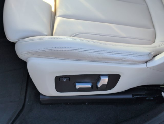 Used 2021 BMW X3 sDrive30i w/ M Sport Package RWD image 16