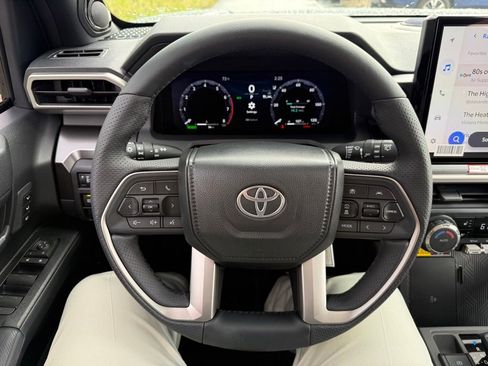 New 2026 Toyota 4Runner TRD Off-Road Premium AWD/4WD image 17