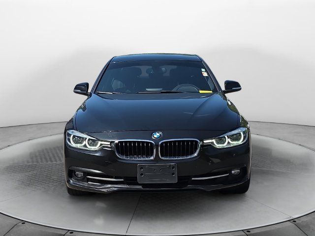 Used 2018 BMW 330i xDrive Sedan AWD/4WD image 8