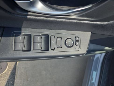 Certified 2024 Honda CR-V EX image 12