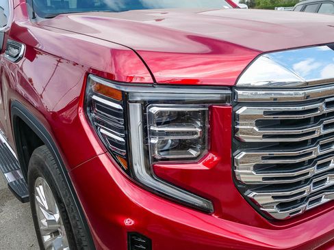 Used 2024 GMC Sierra 1500 Denali w/ Technology Package RWD image 6