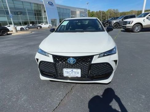 Used 2020 Toyota Avalon XSE w/ All Weather Liner Package FWD image 3