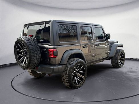 Used 2018 Jeep Wrangler Unlimited Sport S image 6