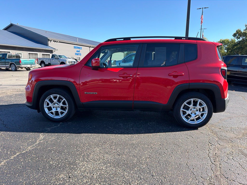 Used 2021 Jeep Renegade Latitude w/ Convenience Group FWD image 3